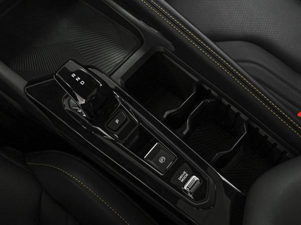 Geely Coolray I Рестайлинг 2 с пробегом 2025 года, цена 2 299 000 рублей, 5804 км, внедорожник, Автокод Объявления
