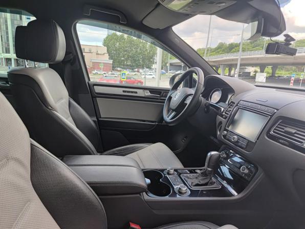 Volkswagen Touareg II Рестайлинг с пробегом 2017 года, цена 2 650 000 рублей, 202083 км, внедорожник, Автокод Объявления