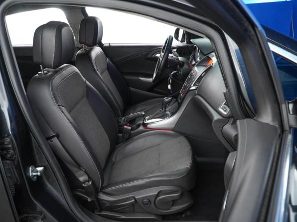 Opel Astra J Рестайлинг с пробегом 2013 года, цена 919 400 рублей, 182417 км, хэтчбек, Автокод Объявления