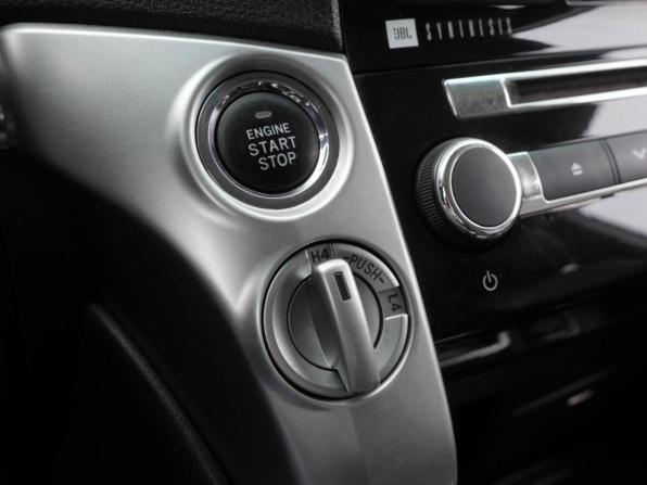 Toyota Land Cruiser 200 Series Рестайлинг 1 с пробегом 2012 года, цена 2 950 000 рублей, 290137 км, внедорожник, Автокод Объявления