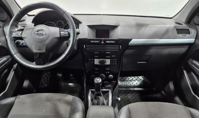 Opel Astra H Рестайлинг с пробегом 2013 года, цена 565 000 рублей, 239260 км, хэтчбек, Автокод Объявления