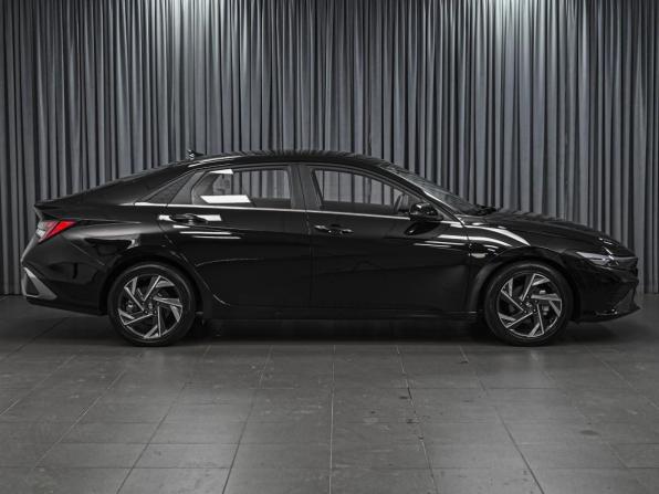 Hyundai Elantra VII (CN7) Рестайлинг с пробегом 2024 года, цена 2 620 000 рублей, 1009 км, седан, Автокод Объявления