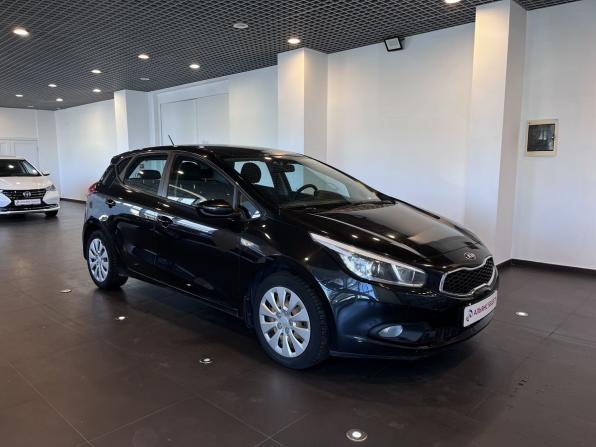 Kia Ceed II с пробегом 2014 года, цена 1 050 000 рублей, 138873 км, хэтчбек, Автокод Объявления