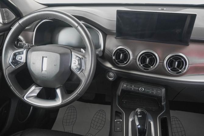 Wey VV6 I Рестайлинг с пробегом 2021 года, цена 1 769 000 рублей, 52000 км, внедорожник, Автокод Объявления
