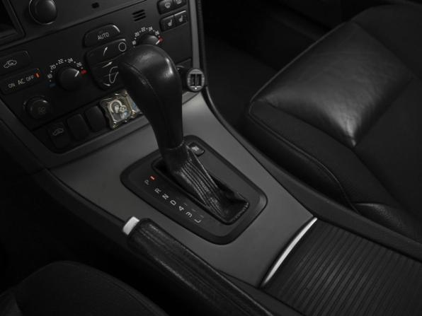 Volvo S60 I Рестайлинг с пробегом 2005 года, цена 770 000 рублей, 188788 км, седан, Автокод Объявления