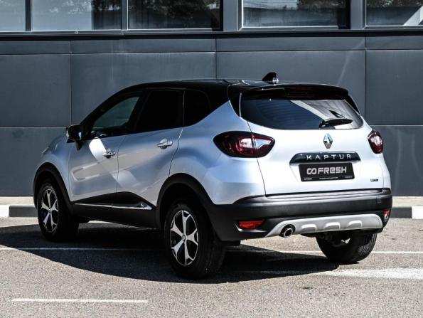 Renault Kaptur I Рестайлинг с пробегом 2021 года, цена 1 799 000 рублей, 76671 км, внедорожник, Автокод Объявления
