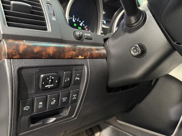Toyota Land Cruiser 200 Series Рестайлинг 1 с пробегом 2014 года, цена 3 199 800 рублей, 389000 км, внедорожник, Автокод Объявления