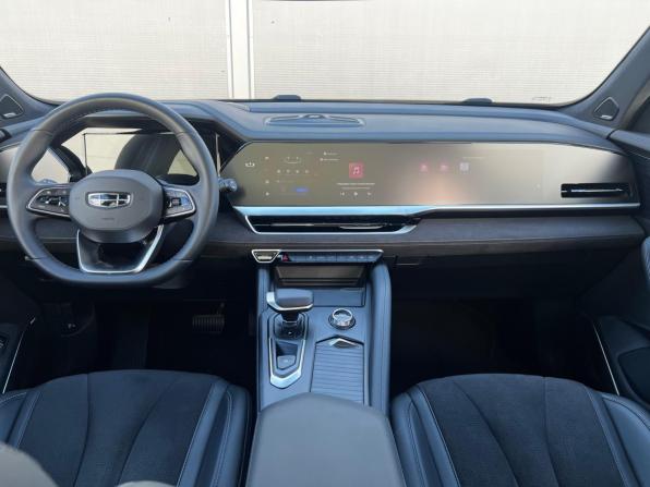 Geely Monjaro I Рестайлинг с пробегом 2024 года, цена 3 650 000 рублей, 32000 км, внедорожник, Автокод Объявления