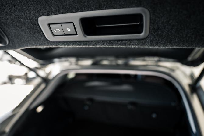 Lexus RX IV Рестайлинг с пробегом 2020 года, цена 5 700 000 рублей, 23673 км, внедорожник, Автокод Объявления