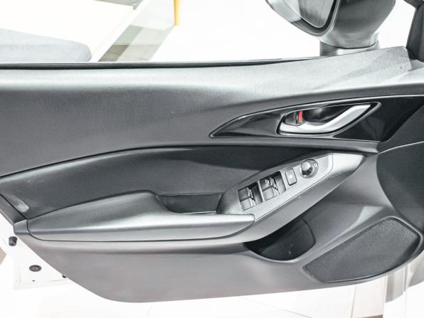Mazda 3 III (BM) с пробегом 2013 года, цена 1 137 492 рубля, 172244 км, хэтчбек, Автокод Объявления