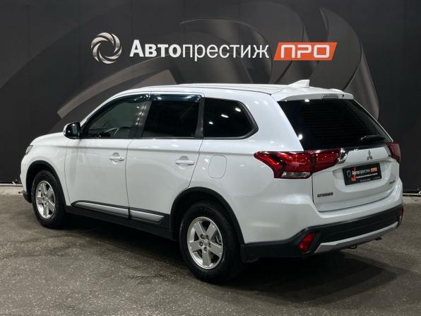 Mitsubishi Outlander III Рестайлинг 2 с пробегом 2017 года, цена 1 890 000 рублей, 113952 км, внедорожник, Автокод Объявления