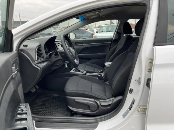 Hyundai Elantra VI (AD) с пробегом 2018 года, цена 1 140 000 рублей, 117972 км, седан, Автокод Объявления