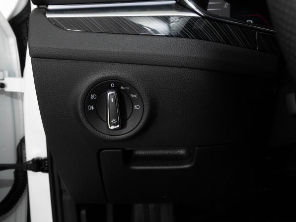 Skoda Superb III Рестайлинг с пробегом 2024 года, цена 4 635 000 рублей, 6600 км, лифтбек, Автокод Объявления