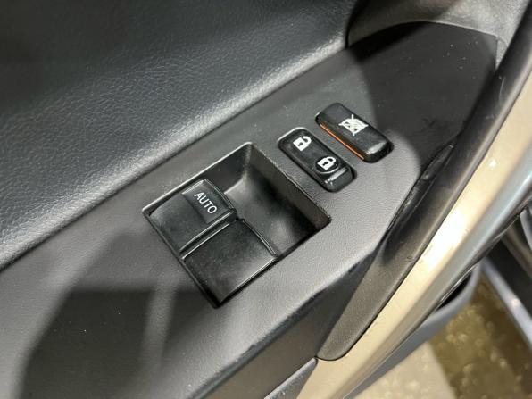 Toyota Auris II с пробегом 2013 года, цена 1 250 000 рублей, 84294 км, хэтчбек, Автокод Объявления