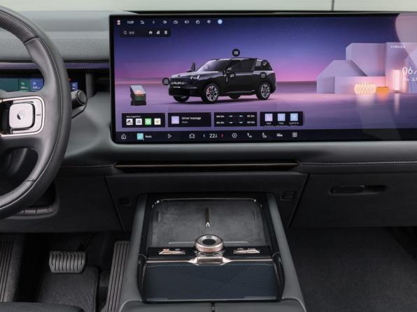 Lynk &amp; Co 900 с пробегом 2025 года, цена 6 898 000 рублей, 15573 км, внедорожник, Автокод Объявления