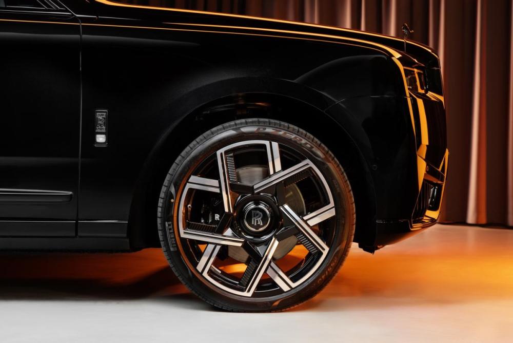 Rolls-Royce Cullinan I Рестайлинг Москва  - изображение 17