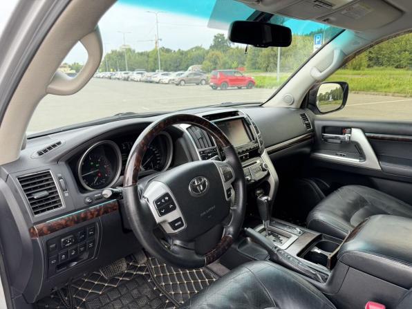 Toyota Land Cruiser 200 Series Рестайлинг 1 с пробегом 2012 года, цена 2 990 000 рублей, 318848 км, внедорожник, Автокод Объявления