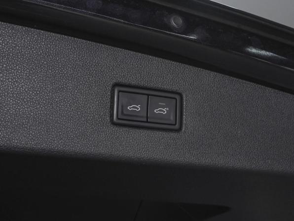 Volkswagen Tiguan II Рестайлинг с пробегом 2021 года, цена 3 800 000 рублей, 94457 км, внедорожник, Автокод Объявления