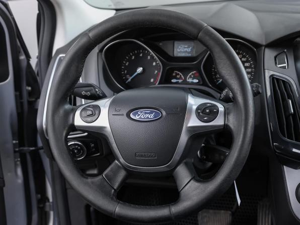 Ford Focus III с пробегом 2013 года, цена 798 000 рублей, 265810 км, универсал, Автокод Объявления