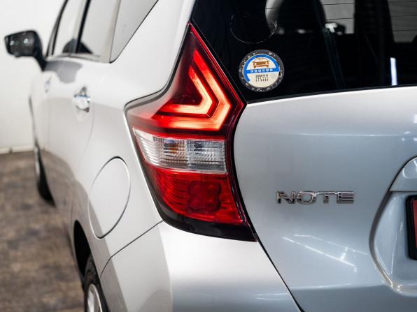 Nissan Note II Рестайлинг с пробегом 2017 года, цена 990 000 рублей, 62695 км, хэтчбек, Автокод Объявления