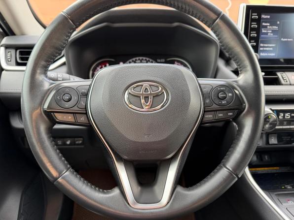 Toyota RAV4 V (XA50) с пробегом 2021 года, цена 3 330 000 рублей, 102000 км, внедорожник, Автокод Объявления