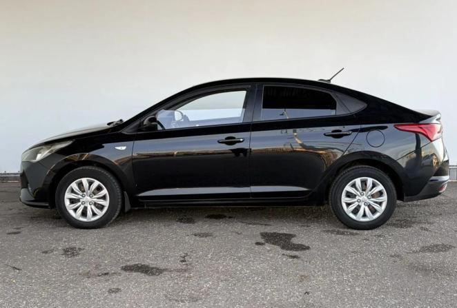 Hyundai Solaris II с пробегом 2020 года, цена 1 420 000 рублей, 73827 км, седан, Автокод Объявления