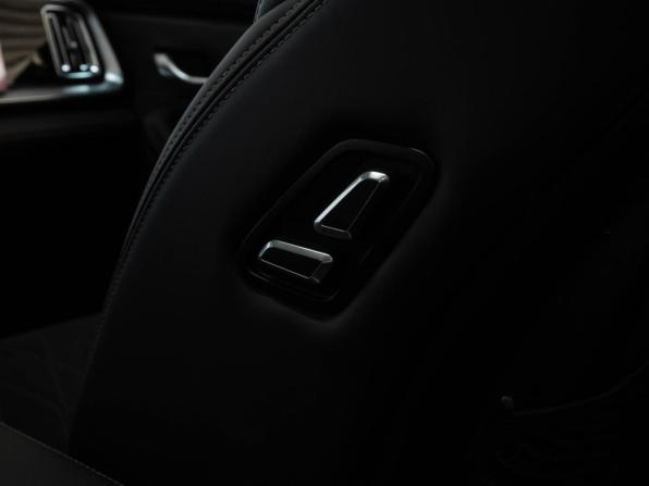 Geely Monjaro I Рестайлинг 2 с пробегом 2025 года, цена 4 269 000 рублей, 76 км, внедорожник, Автокод Объявления