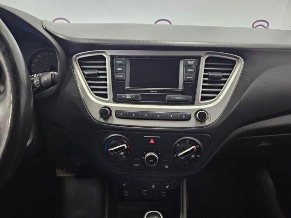 Hyundai Solaris II с пробегом 2019 года, цена 1 089 000 рублей, 164895 км, седан, Автокод Объявления