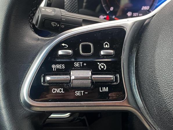 Mercedes-Benz A-Класс IV (W177) с пробегом 2021 года, цена 2 940 000 рублей, 71237 км, хэтчбек, Автокод Объявления