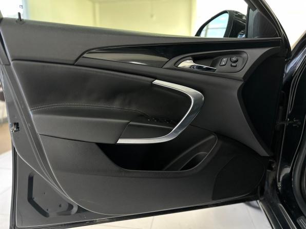 Opel Insignia I Рестайлинг с пробегом 2013 года, цена 1 210 000 рублей, 154693 км, седан, Автокод Объявления
