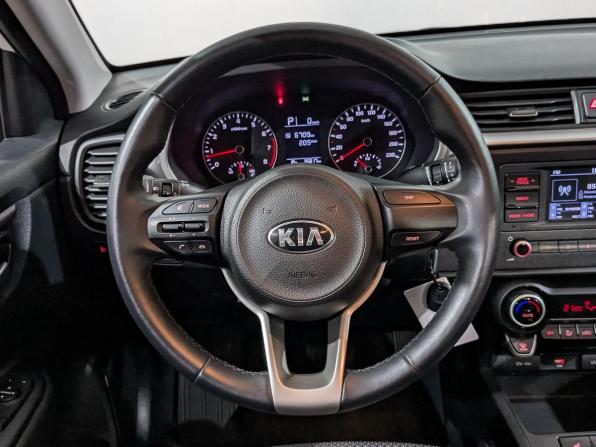 Kia Rio IV Рестайлинг с пробегом 2021 года, цена 1 690 000 рублей, 35810 км, седан, Автокод Объявления
