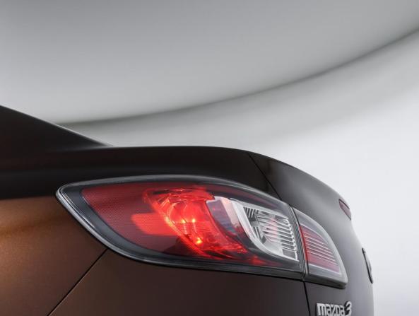 Mazda 3 II (BL) Рестайлинг с пробегом 2012 года, цена 948 000 рублей, 130705 км, седан, Автокод Объявления