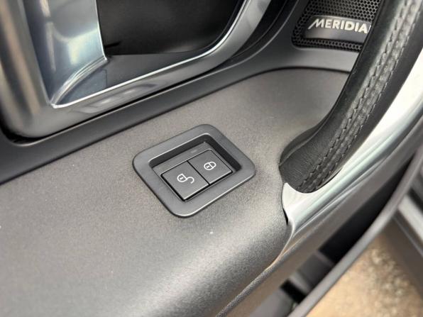 Land Rover Discovery Sport I с пробегом 2018 года, цена 2 050 000 рублей, 198000 км, внедорожник, Автокод Объявления