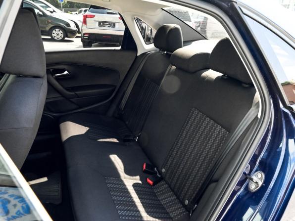 Volkswagen Polo V Рестайлинг с пробегом 2016 года, цена 1 159 000 рублей, 102500 км, седан, Автокод Объявления