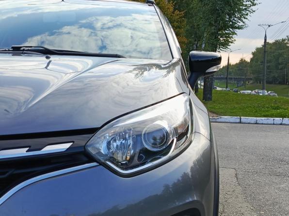 Renault Kaptur I Рестайлинг с пробегом 2021 года, цена 1 724 000 рублей, 70676 км, внедорожник, Автокод Объявления