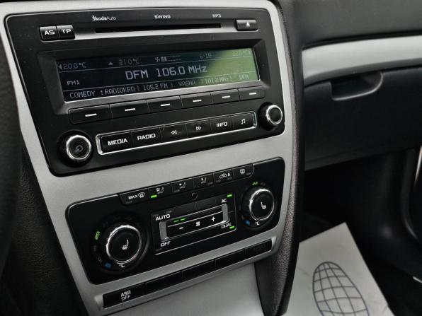Skoda Octavia II (A5) Рестайлинг с пробегом 2012 года, цена 720 000 рублей, 228000 км, лифтбек, Автокод Объявления