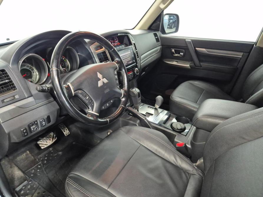 Mitsubishi Pajero IV Рестайлинг 2 Пермь  - изображение 12