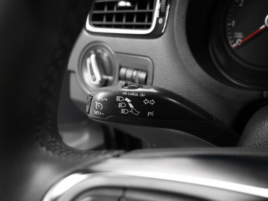 Volkswagen Polo V Рестайлинг Тверь  - изображение 19