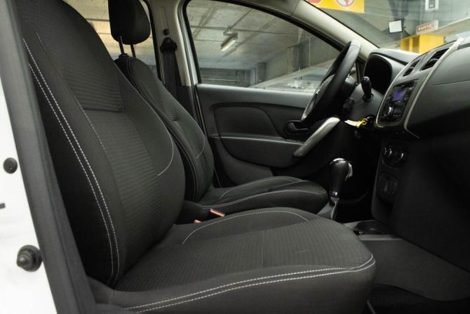Renault Logan II Рестайлинг с пробегом 2022 года, цена 1 249 000 рублей, 50303 км, седан, Автокод Объявления