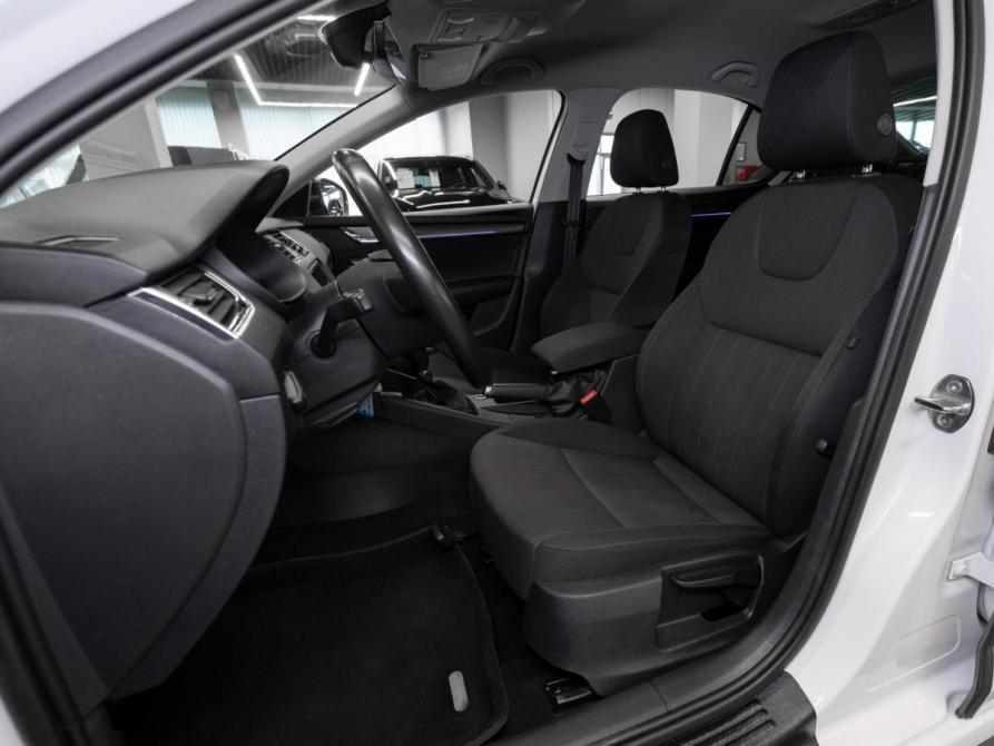 Skoda Octavia III (A7) Рестайлинг Москва  - изображение 9