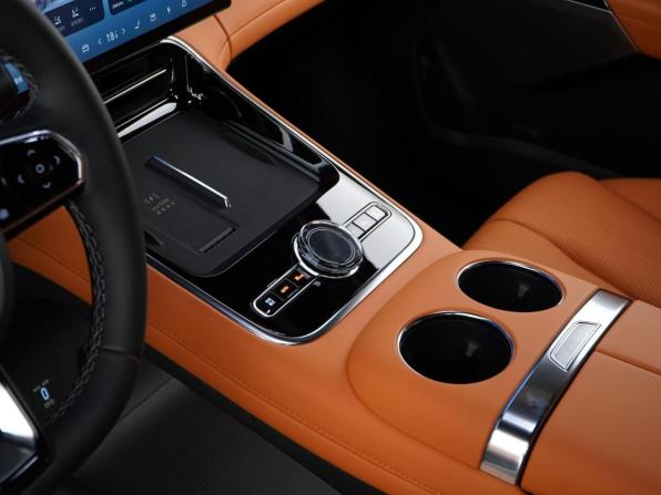 Geely Galaxy V900 с пробегом 2026 года, цена 11 990 046 рублей, 12 км, минивэн, Автокод Объявления