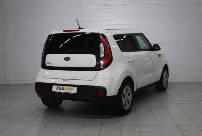 Kia Soul II Рестайлинг с пробегом 2018 года, цена 1 040 000 рублей, 310341 км, хэтчбек, Автокод Объявления