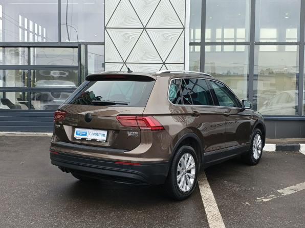 Volkswagen Tiguan II с пробегом 2017 года, цена 1 999 000 рублей, 246425 км, внедорожник, Автокод Объявления