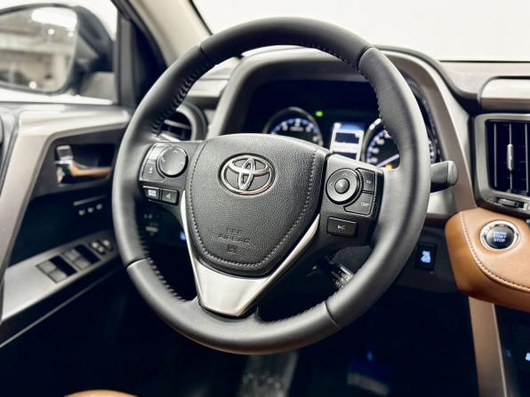 Toyota RAV4 IV (XA40) Рестайлинг с пробегом 2018 года, цена 2 890 000 рублей, 138000 км, внедорожник, Автокод Объявления