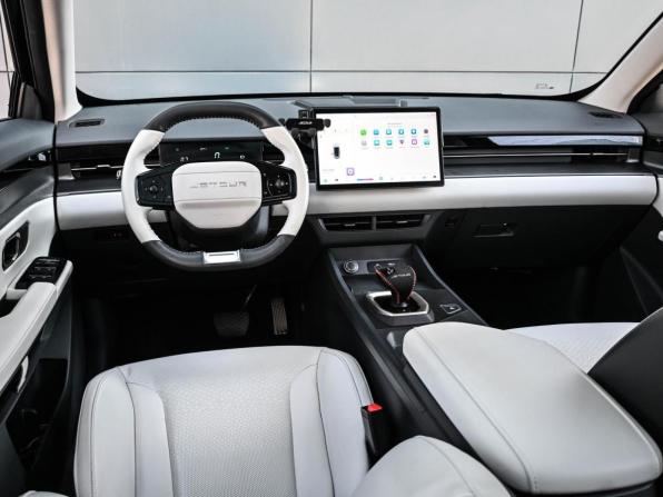 JETOUR DASHING I с пробегом 2023 года, цена 2 034 000 рублей, 14501 км, внедорожник, Автокод Объявления