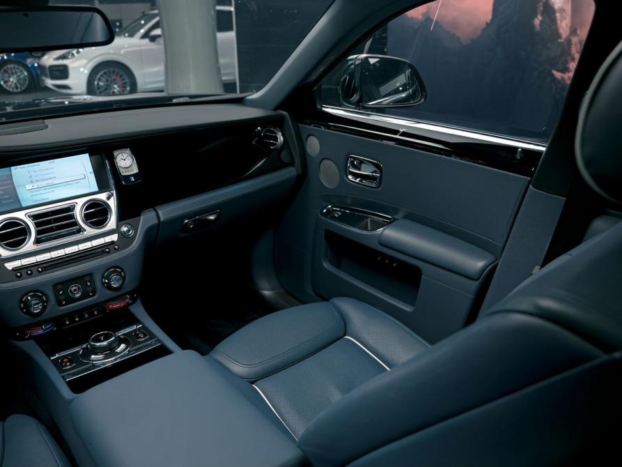 Rolls-Royce Ghost I Рестайлинг (Series II) Ростов-на-Дону  - изображение 23