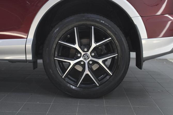 Toyota RAV4 IV (XA40) Рестайлинг с пробегом 2016 года, цена 2 600 000 рублей, 47431 км, внедорожник, Автокод Объявления