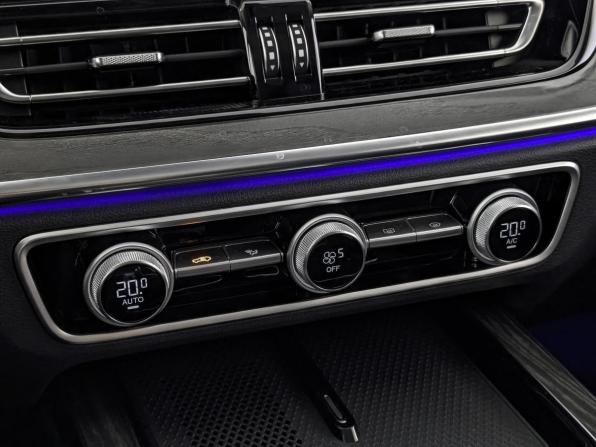 Hongqi HS5 I Рестайлинг с пробегом 2024 года, цена 3 525 000 рублей, 5234 км, внедорожник, Автокод Объявления