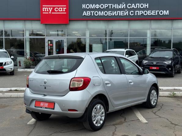 Renault Sandero II с пробегом 2016 года, цена 650 000 рублей, 133000 км, хэтчбек, Автокод Объявления
