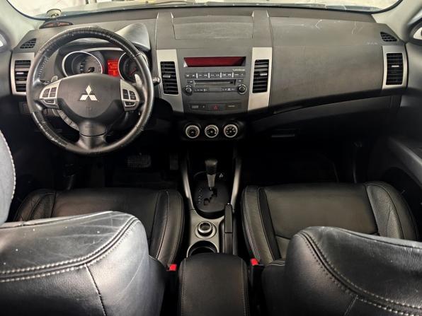 Mitsubishi Outlander II с пробегом 2008 года, цена 770 000 рублей, 255901 км, внедорожник, Автокод Объявления